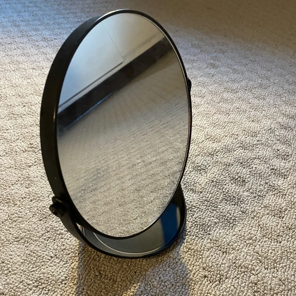Desk mirror